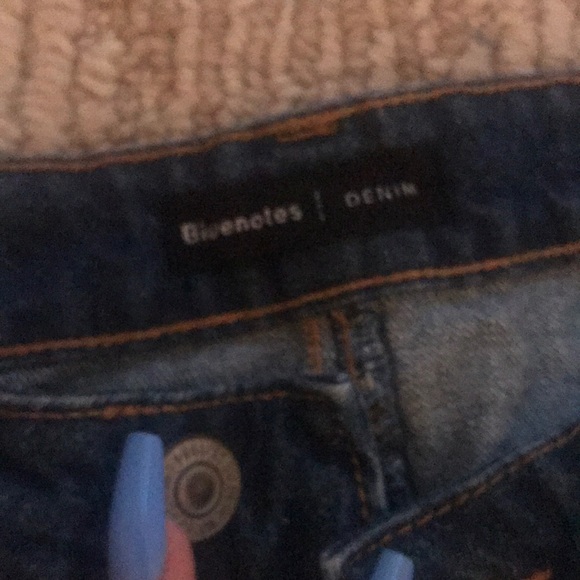women’s dark wash jean shorts - Picture 2 of 2